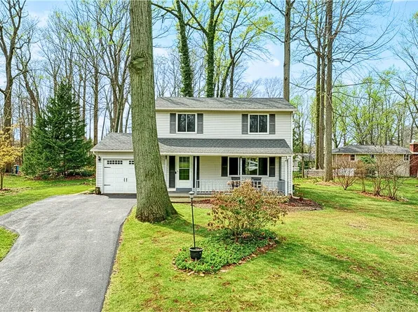 965 Danby Dr, Webster, NY 14580