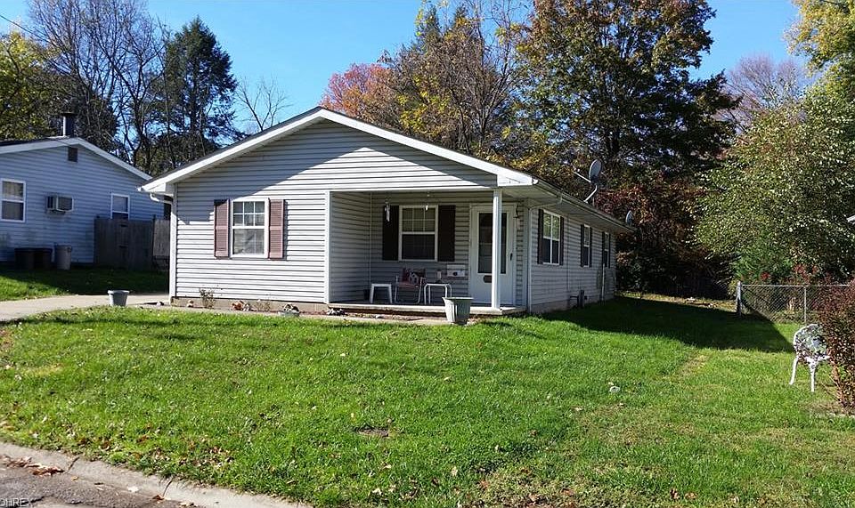 1st image of 2711 Linden St