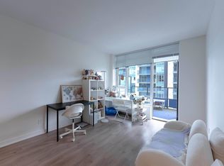 8850 University Cres #801, Burnaby, BC V5A 0C8