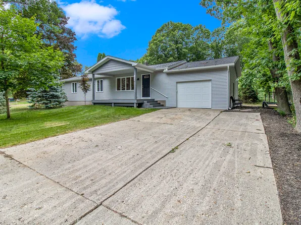 6608 W Virnetta Dr, Ludington, MI 49431
