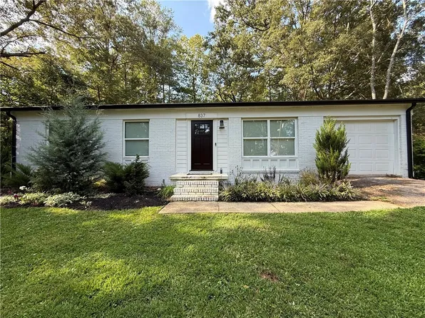 837 N Andover Dr, Walhalla, SC 29691