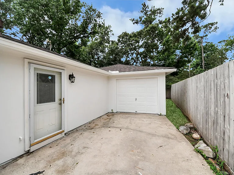25511 Many Oak Dr — Photo 40