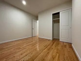 Rented by HOLTON REAL ESTATE INC.