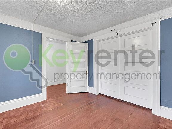 4th image of 1827 T St #2