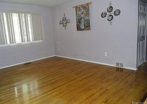 2nd image of 38259 S Jean Ct