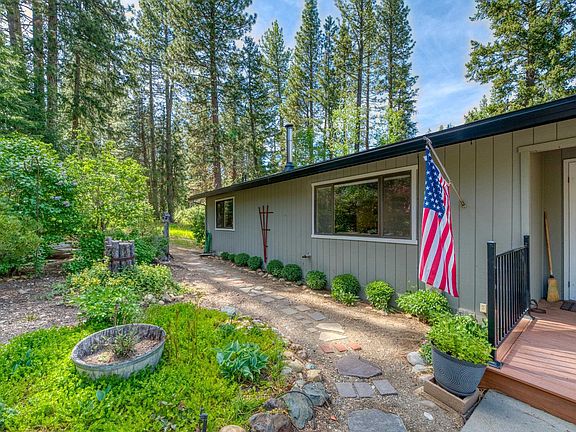4th image of 101 Evergreen Cir