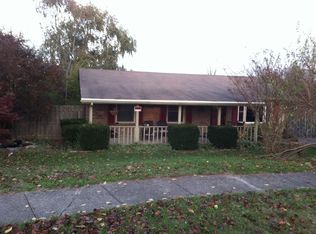 1589 Deer Lake Dr, Lexington, KY 40515