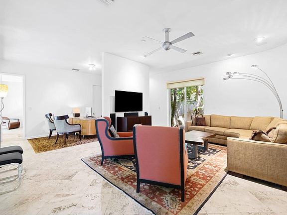 2nd image of 1701 E Broward Boulevard