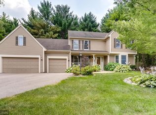8943 Hidden Meadow Rd, Woodbury, MN 55125