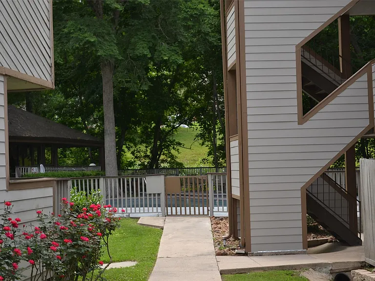 3900 Aspen Dr #202-A — Photo 24