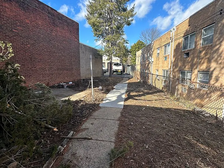 205 E Baltimore Ave — Photo 7