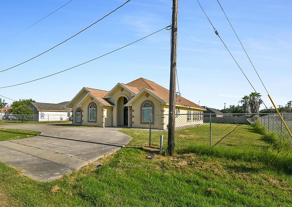 1st image of 908 Dehausa St