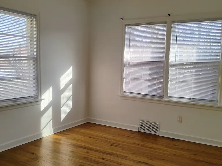 3615 Jefferson St — Photo 11