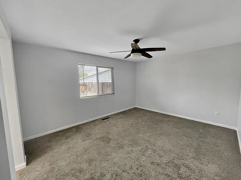 10025 Shooting Star Ct — Photo 15