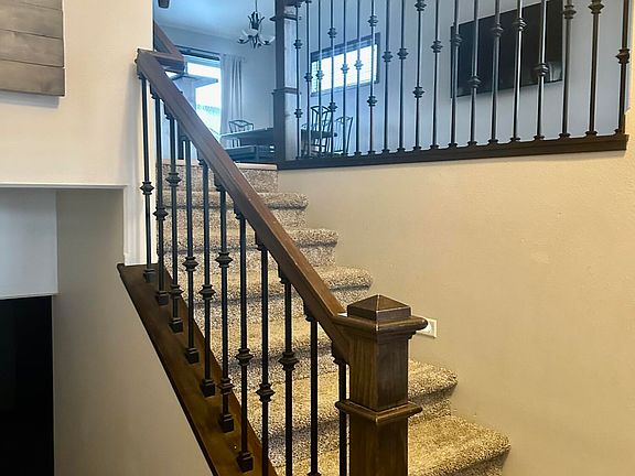 4th image of 2758 Country Oak Dr