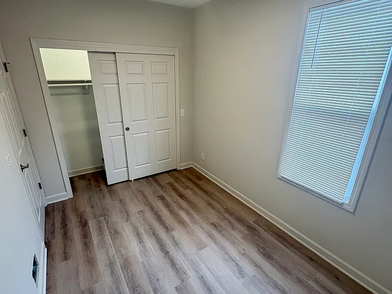 353 E Oklahoma Ave — Photo 9