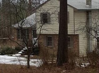 11113 White Oak Church Rd, Wilsons, VA 23894