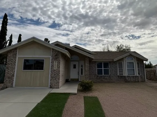 308 Crocker Dr, Horizon City, TX 79928