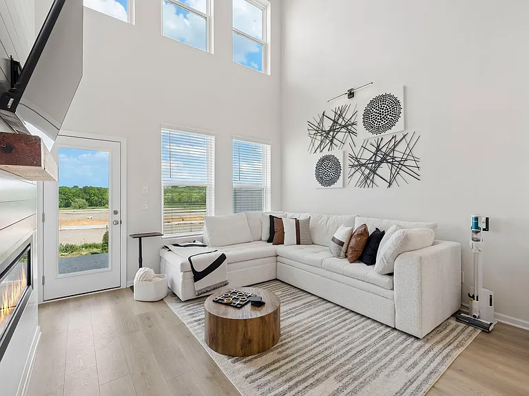 615 Club View Way — Photo 9