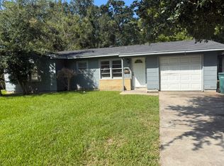 2515 N 10th St, Beaumont, TX 77703