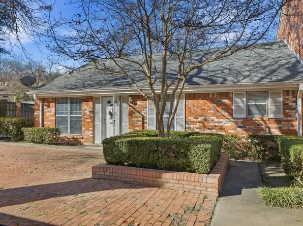 907 Roaring Springs Rd, Fort Worth, TX 76114