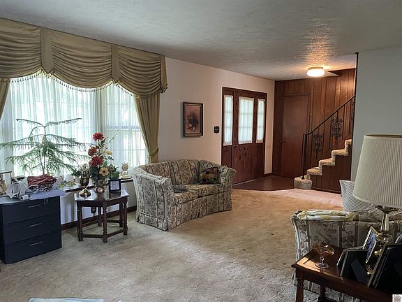 4th image of 778 Oak Park Blvd