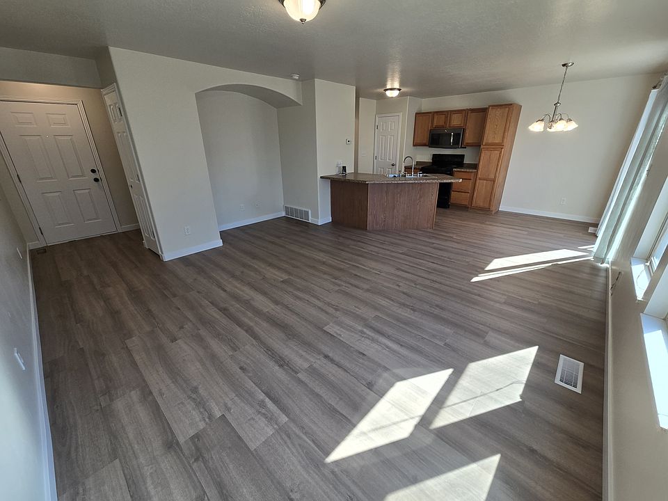 1st image of 1193 N Dragonfly Ln