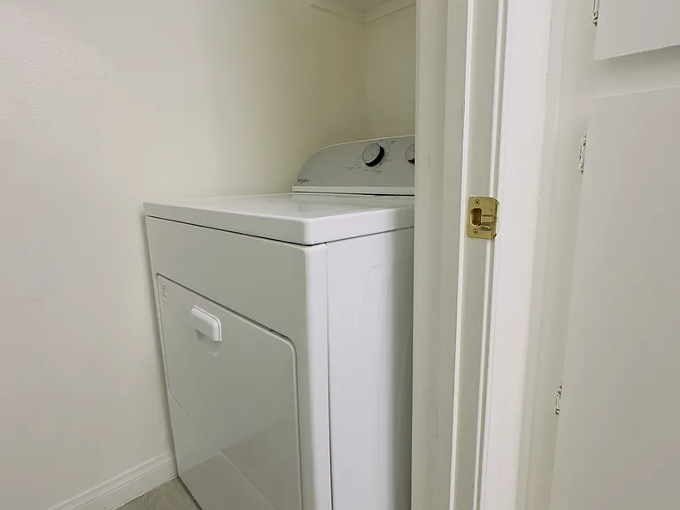 231 W Horizon Ridge Pkwy #927 — Photo 17