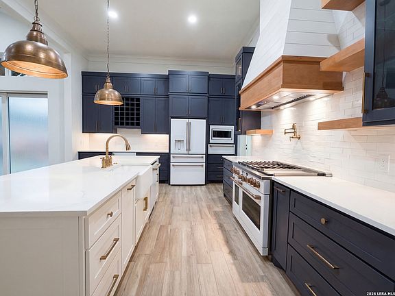 2nd image of 1781 Bella Vista