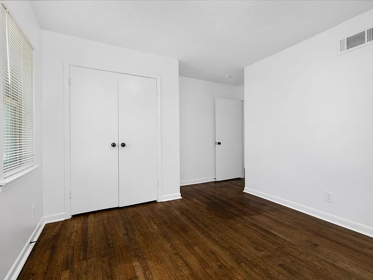 1860 Brookhaven Dr — Photo 26