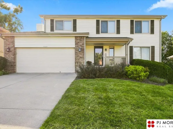 17038 M St, Omaha, NE 68135