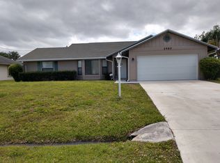 2460 SE Wishbone Rd, Port Saint Lucie, FL 34952