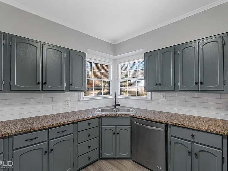 3521 Madison Park Blvd — Photo 30