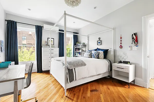 Sold by Compass | media 16