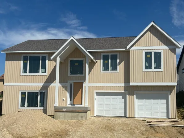 2651 Century Pine Ln NE, Rochester, MN 55906