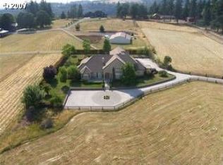 21225 S South End Rd, Oregon City, OR 97045