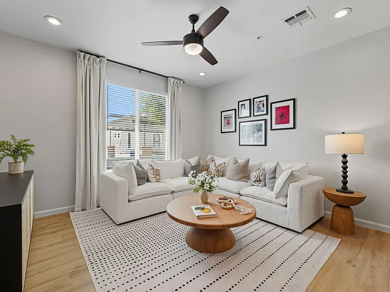 BB Living Val Vista — Photo 8