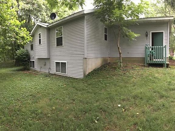 3rd image of 1097 W 32nd St
