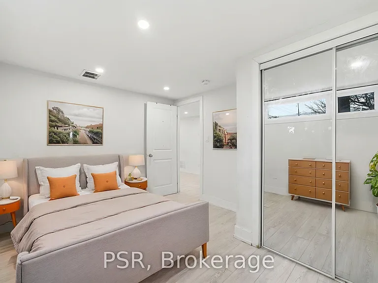 27 Kingsview Blvd #1 — Photo 15