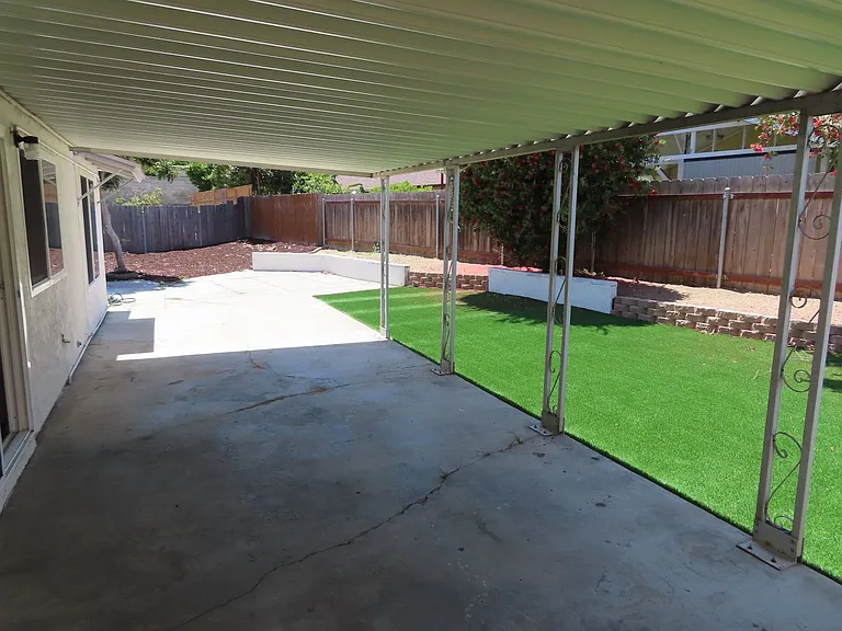 2160 Leighton Ct — Photo 27