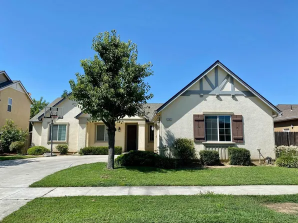 1542 Bellflower St, Kingsburg, CA 93631