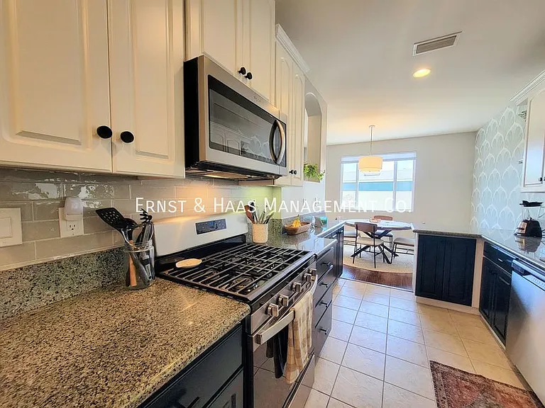 15616 Firmona Ave — Photo 11