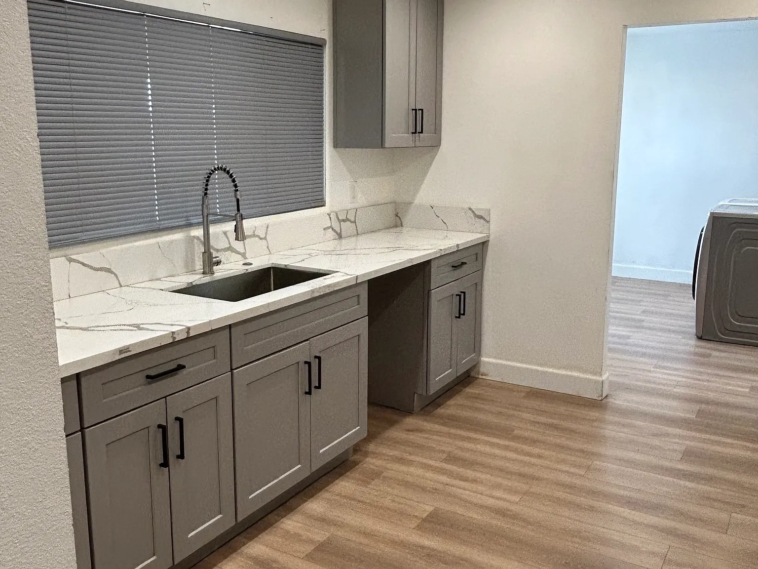 3 bed, $2,700 — Photo 2