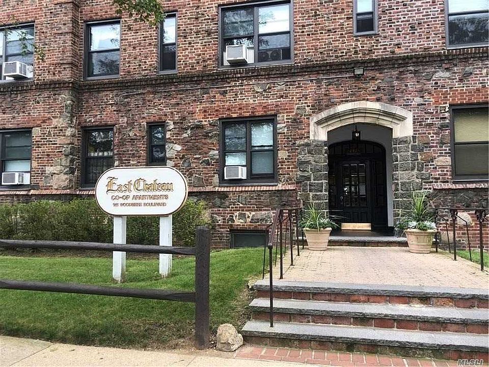 1st image of 141 Woodmere Blvd APT 3A