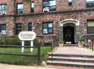 141 Woodmere Blvd APT 3A, Woodmere, NY 11598