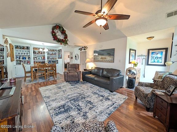 4th image of 11405 Ridge Lake Dr