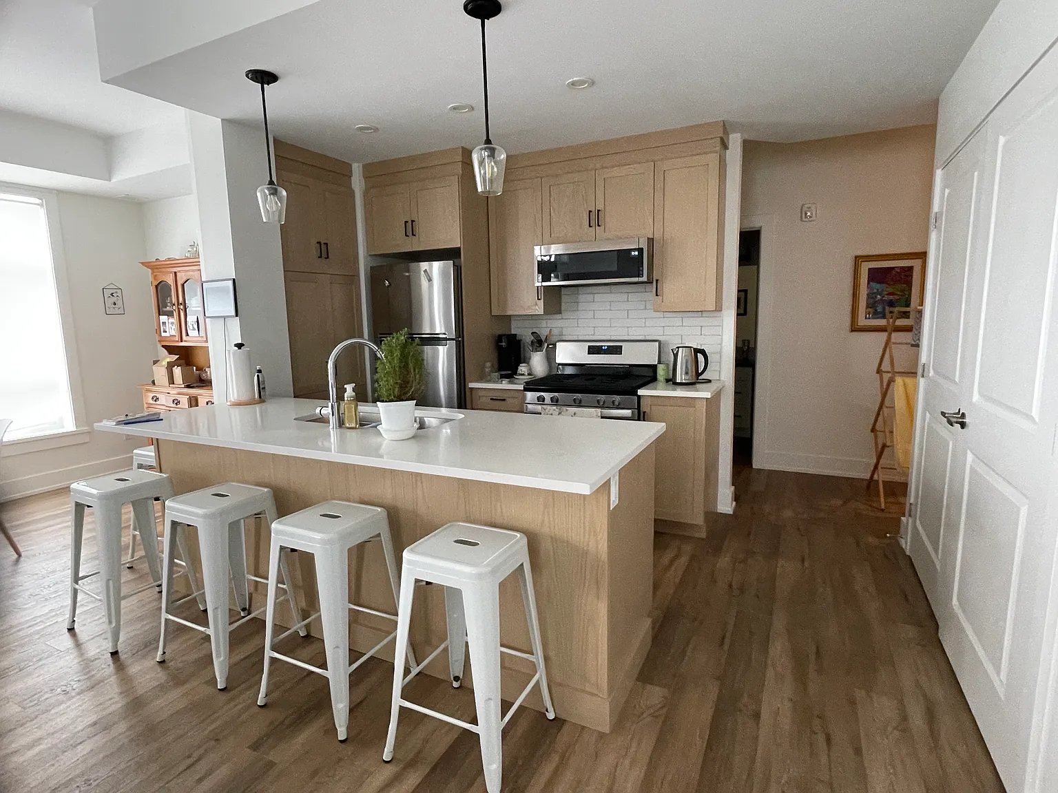 2 bed, 1214 sqft, $2,550 — Photo 1