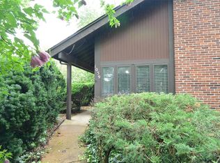 1059 Humber Cir, Saint Louis, MO 63129