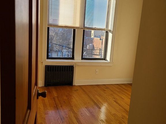 5th image of 28-17 33rd St #4J