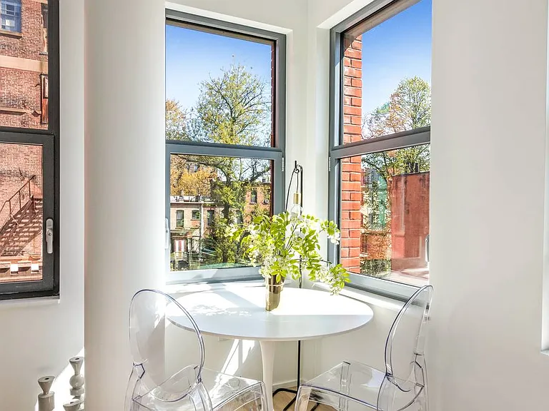 955 Sterling Pl #616 — Photo 2